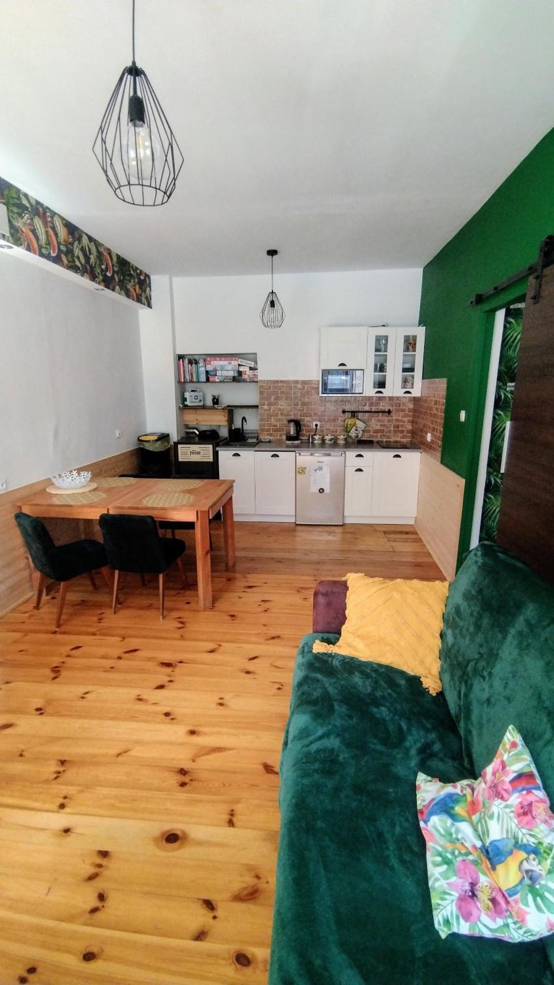 Apartment Pod Papugami